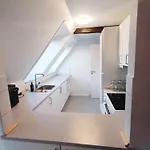 Beautiful 2 Bedroom Center Of *