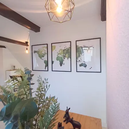 Apartment Beautiful 2 Bedroom Center Of